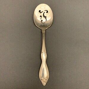 Wm. A. Rogers Oneida Ltd. Old South II Bon Bon 6" Spoon Silver-plate 1949